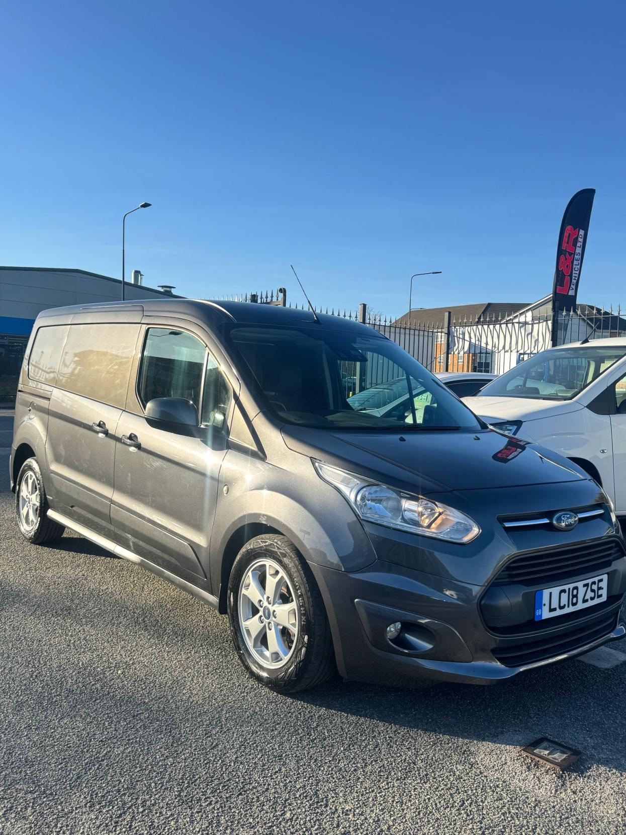 Ford Transit Connect 1.5 TDCi 240 Limited Panel Van 5dr Diesel Powershift L2 H1 (129 g/km, 118 bhp)