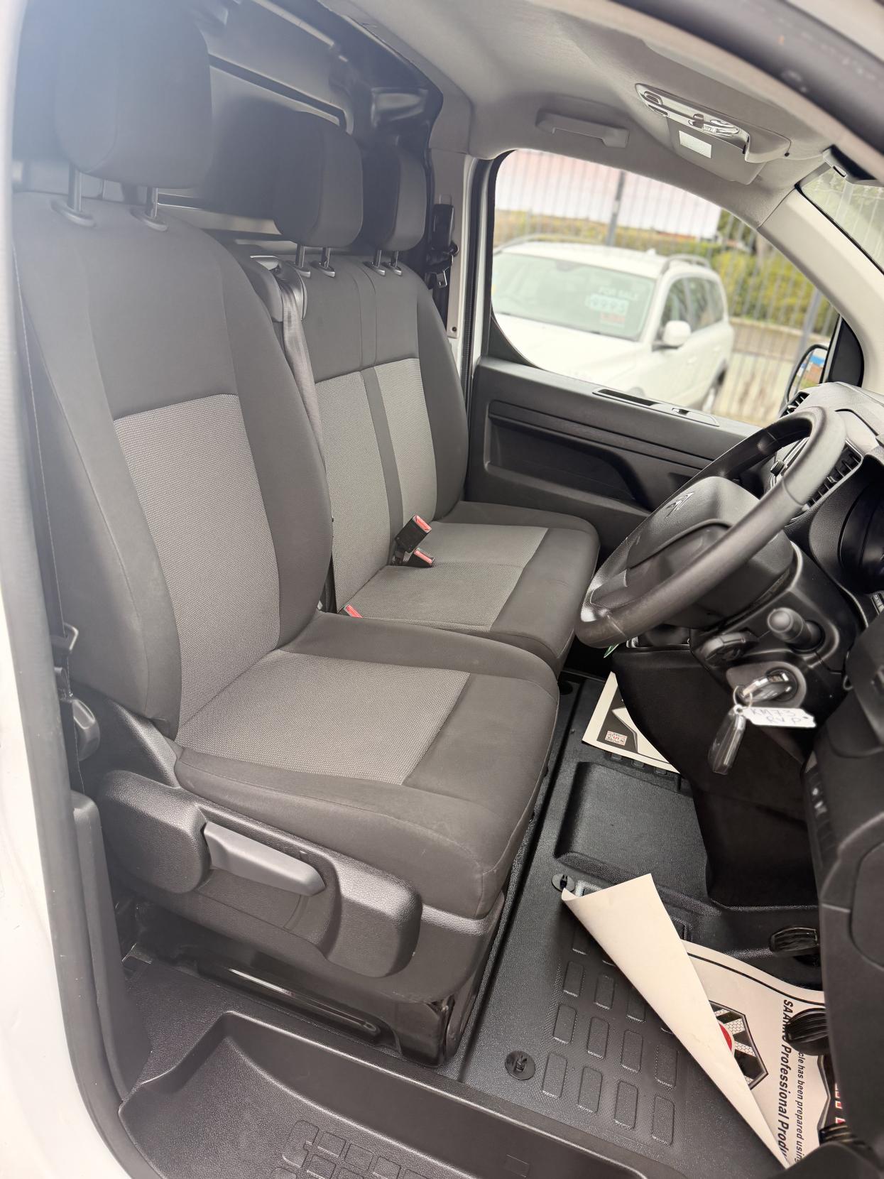 Citroen Dispatch 1.5 BlueHDi 1000 Enterprise Edition M Panel Van 6dr Diesel Manual FWD 2 Euro 6 (s/s) (100 ps)