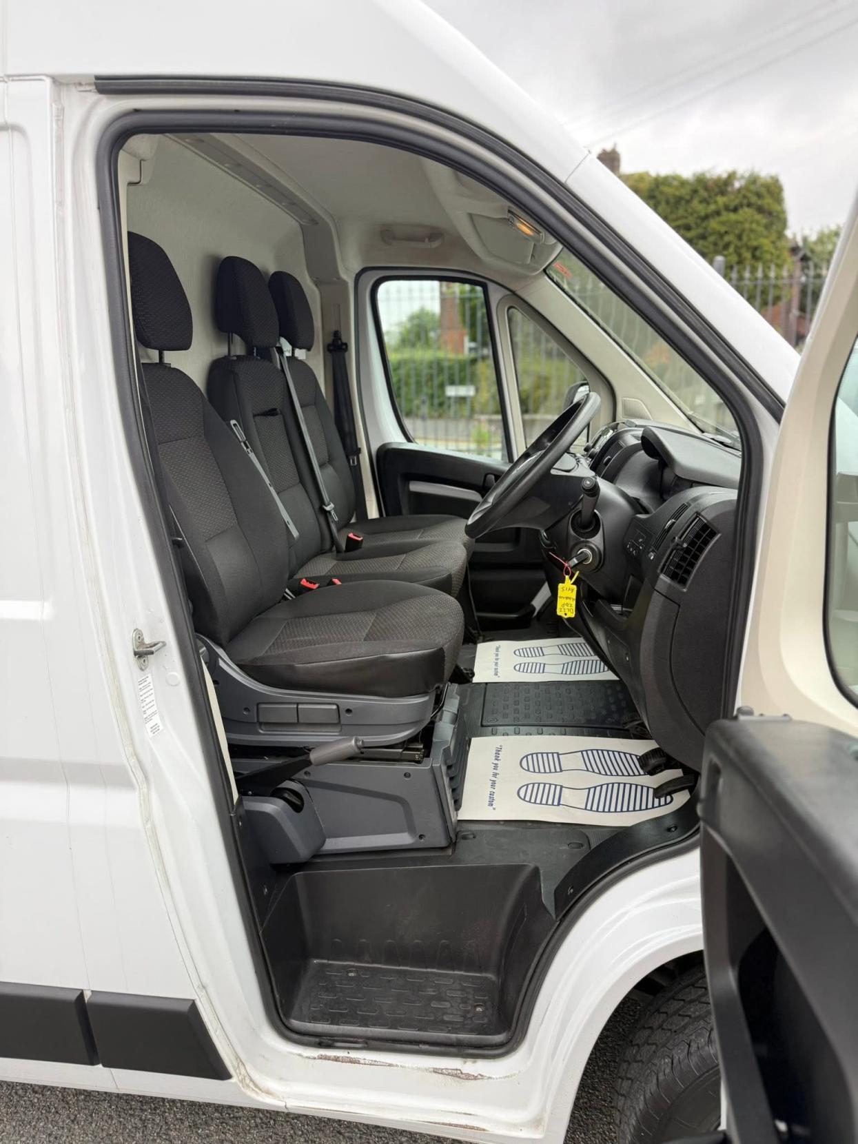 Vauxhall Movano 2.2 CDTi 3500 BiTurbo Dynamic Panel Van 5dr Diesel Manual FWD L2 H2 Euro 6 (s/s) (140 ps)