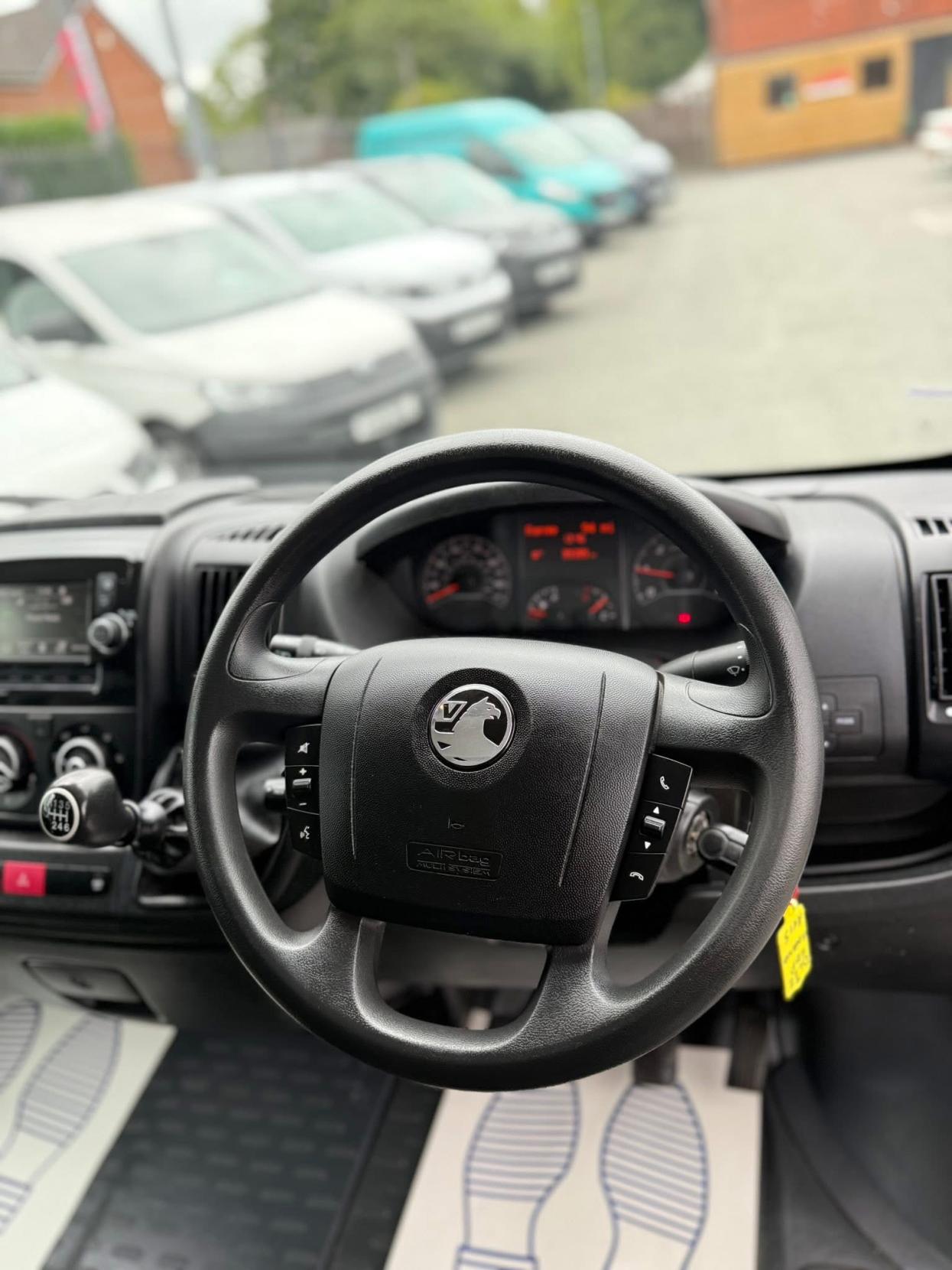 Vauxhall Movano 2.2 CDTi 3500 BiTurbo Dynamic Panel Van 5dr Diesel Manual FWD L2 H2 Euro 6 (s/s) (140 ps)