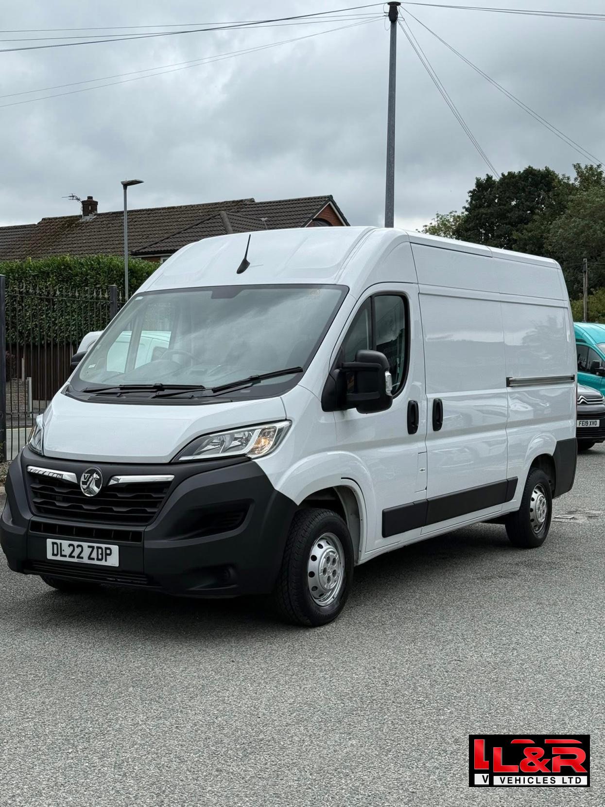 Vauxhall Movano 2.2 CDTi 3500 BiTurbo Dynamic Panel Van 5dr Diesel Manual FWD L2 H2 Euro 6 (s/s) (140 ps)