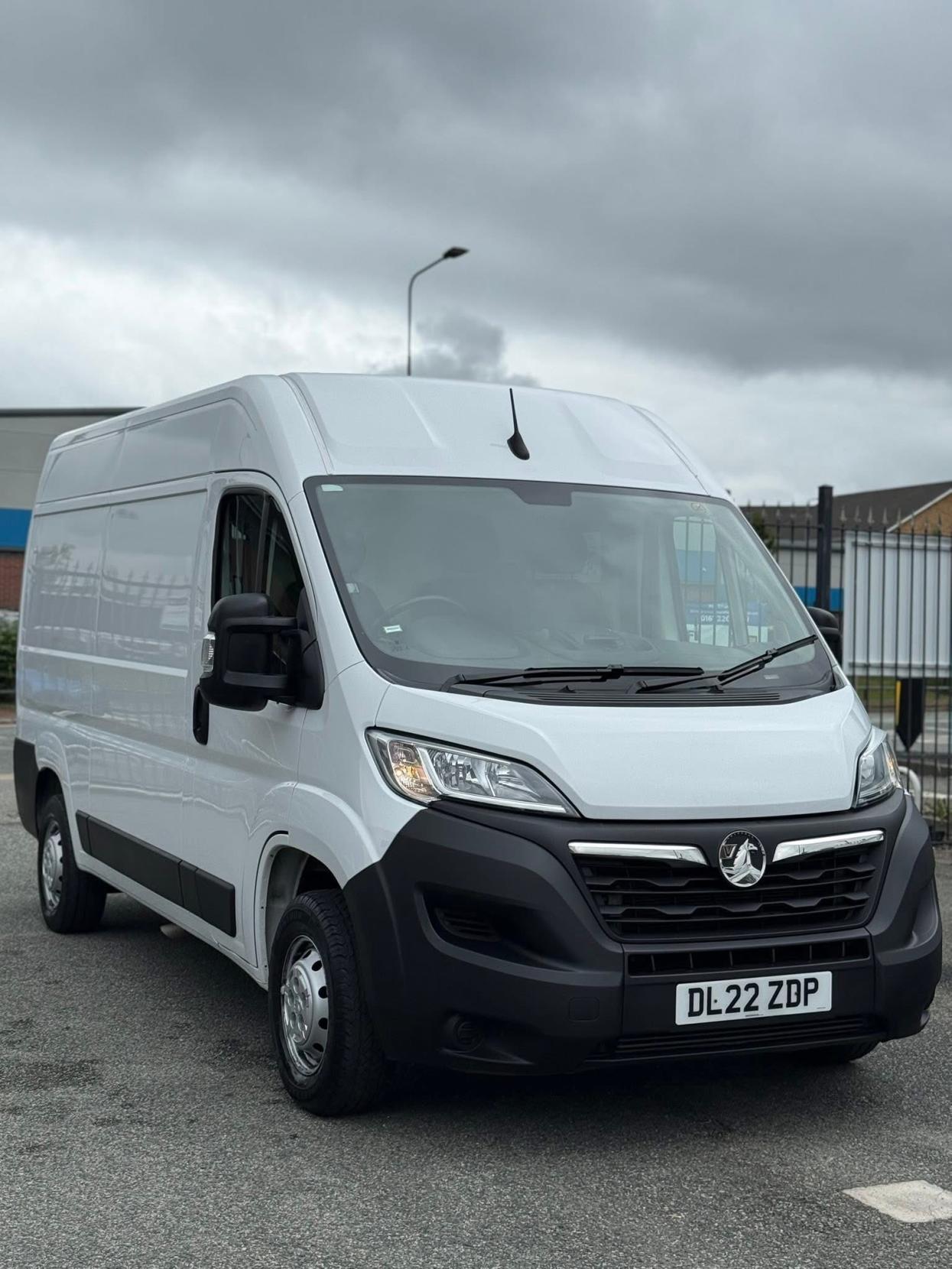 Vauxhall Movano 2.2 CDTi 3500 BiTurbo Dynamic Panel Van 5dr Diesel Manual FWD L2 H2 Euro 6 (s/s) (140 ps)
