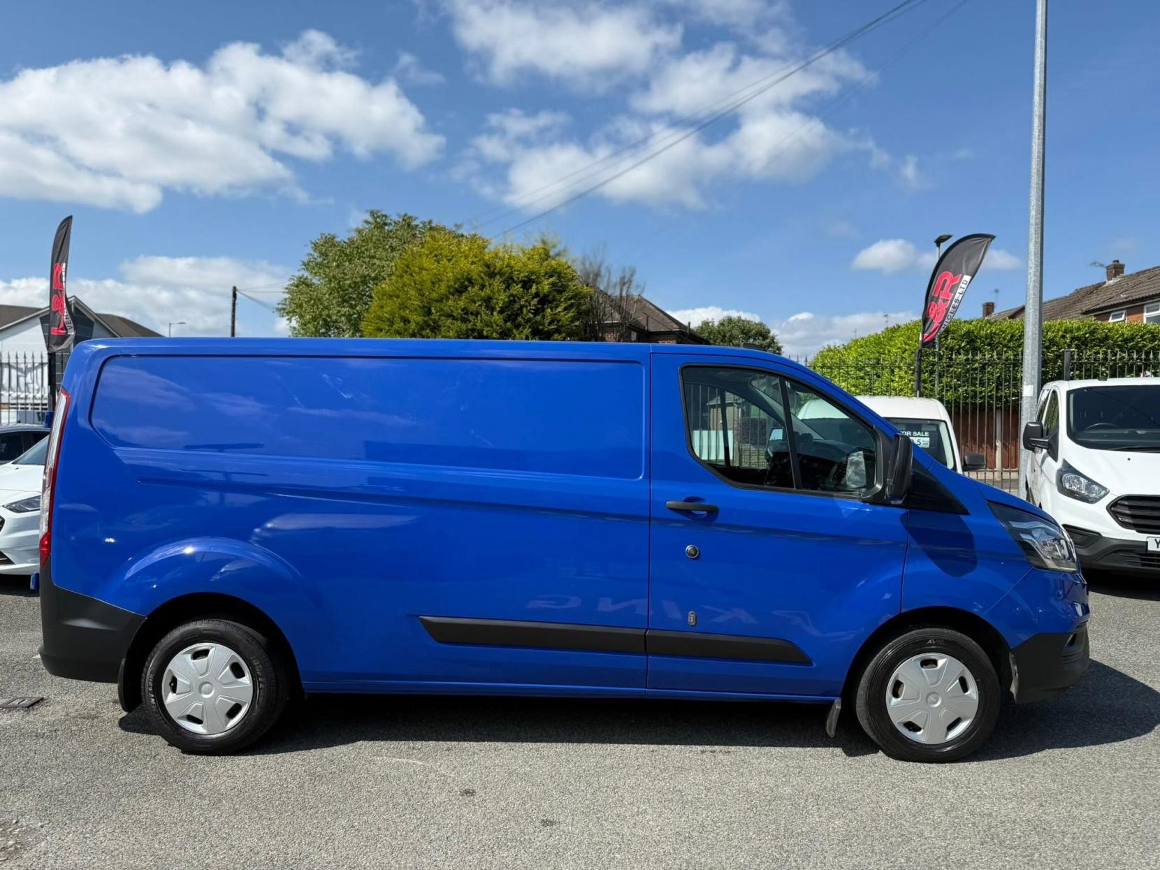 Ford Transit Custom 2.0 300 EcoBlue Trend Panel Van 5dr Diesel Manual L2 H1 Euro 6 (s/s) (105 ps)