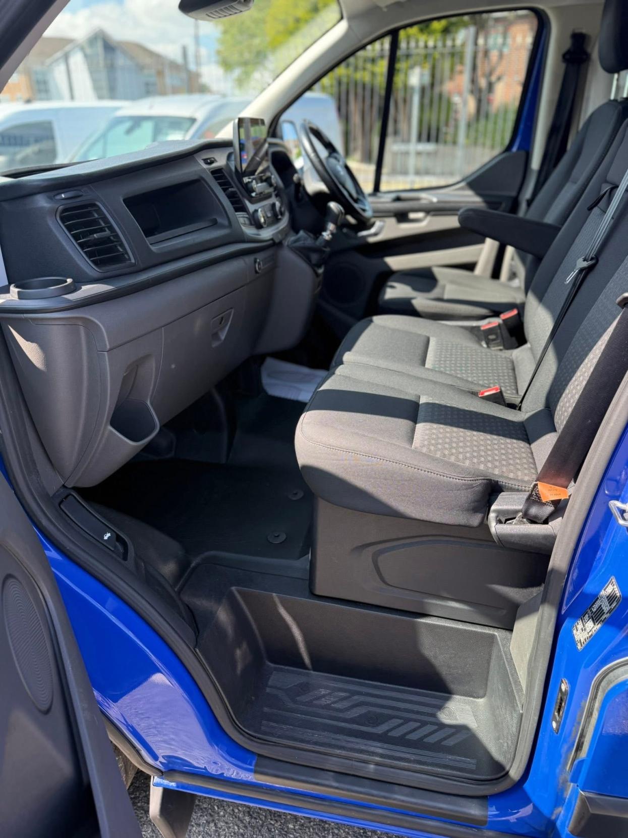 Ford Transit Custom 2.0 300 EcoBlue Trend Panel Van 5dr Diesel Manual L2 H1 Euro 6 (s/s) (105 ps)