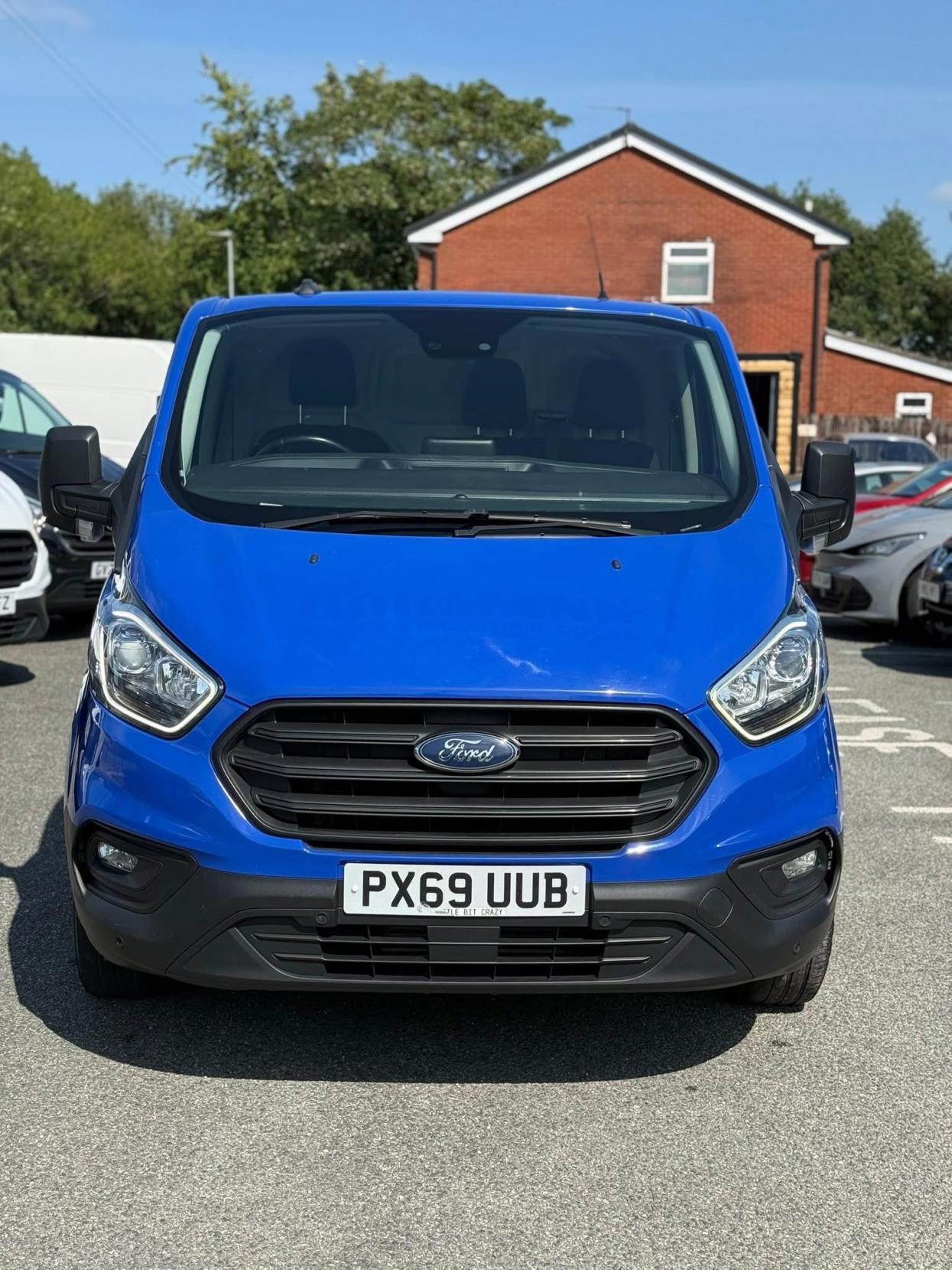Ford Transit Custom 2.0 300 EcoBlue Trend Panel Van 5dr Diesel Manual L2 H1 Euro 6 (s/s) (105 ps)