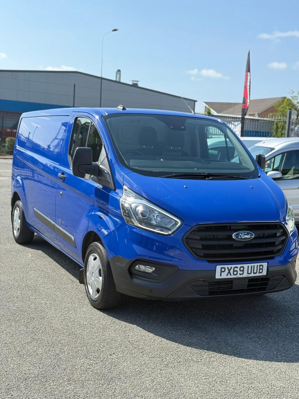 Ford Transit Custom 2.0 300 EcoBlue Trend Panel Van 5dr Diesel Manual L2 H1 Euro 6 (s/s) (105 ps)