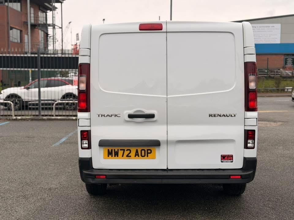 Renault Trafic 2.0 dCi Blue SL28 Business+ Panel Van 5dr Diesel Manual L1 H1 Euro 6 (s/s) (130 ps)