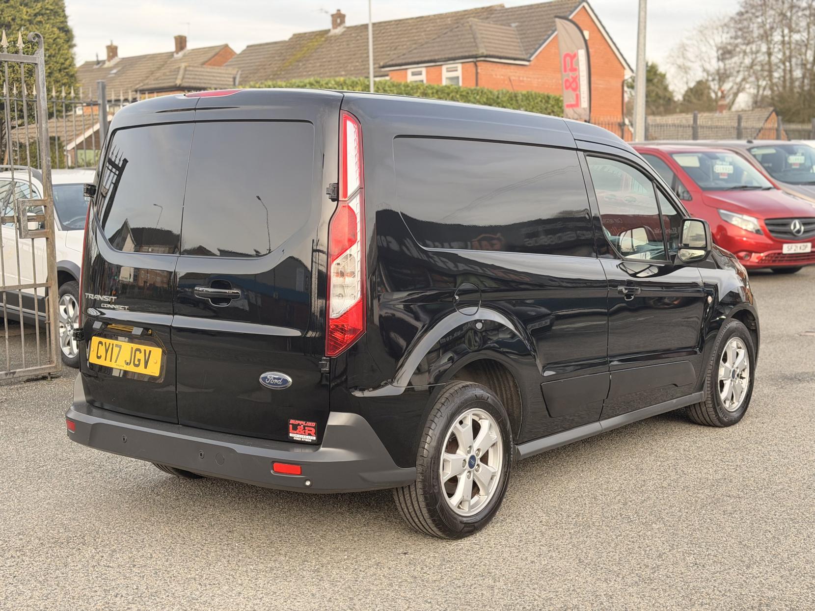 Ford Transit Connect 1.5 TDCi 200 Limited Panel Van 5dr Diesel Manual L1 H1 (119 g/km, 118 bhp)