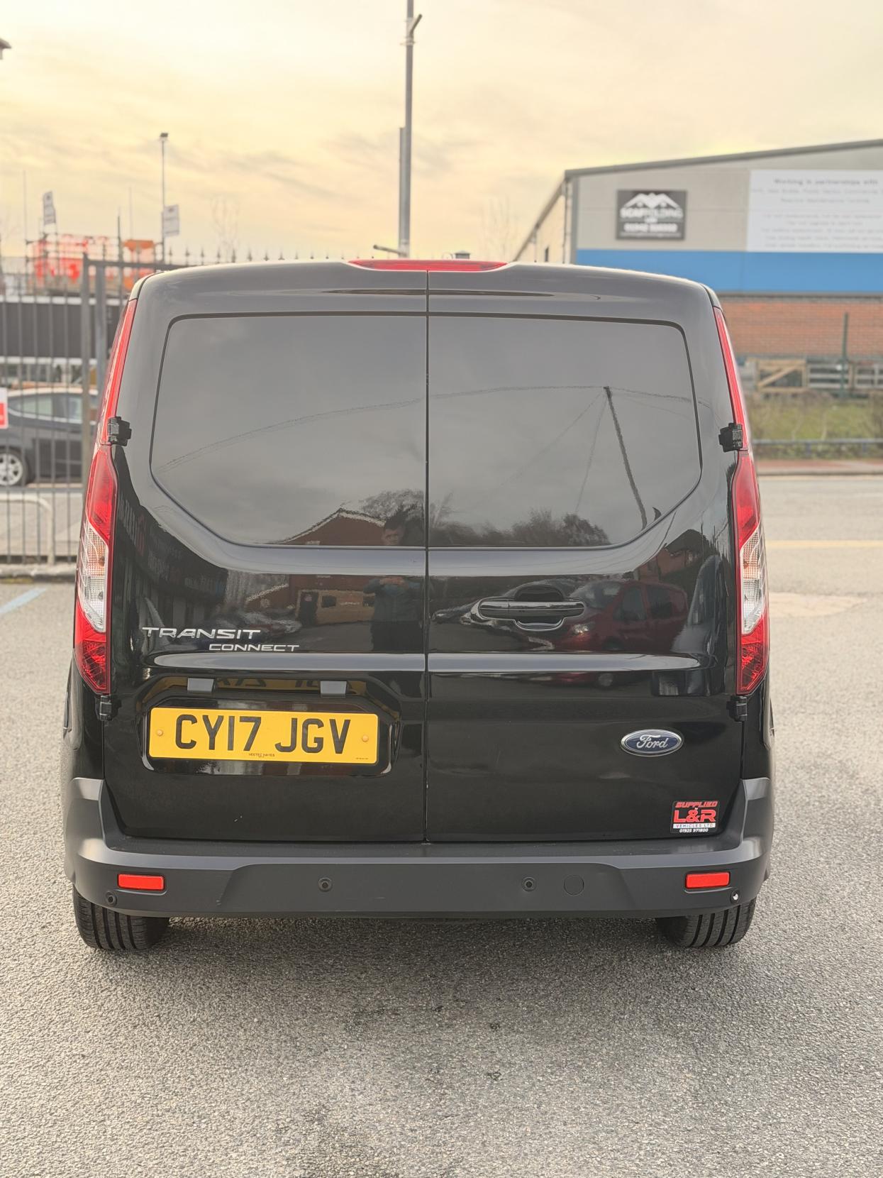 Ford Transit Connect 1.5 TDCi 200 Limited Panel Van 5dr Diesel Manual L1 H1 (119 g/km, 118 bhp)