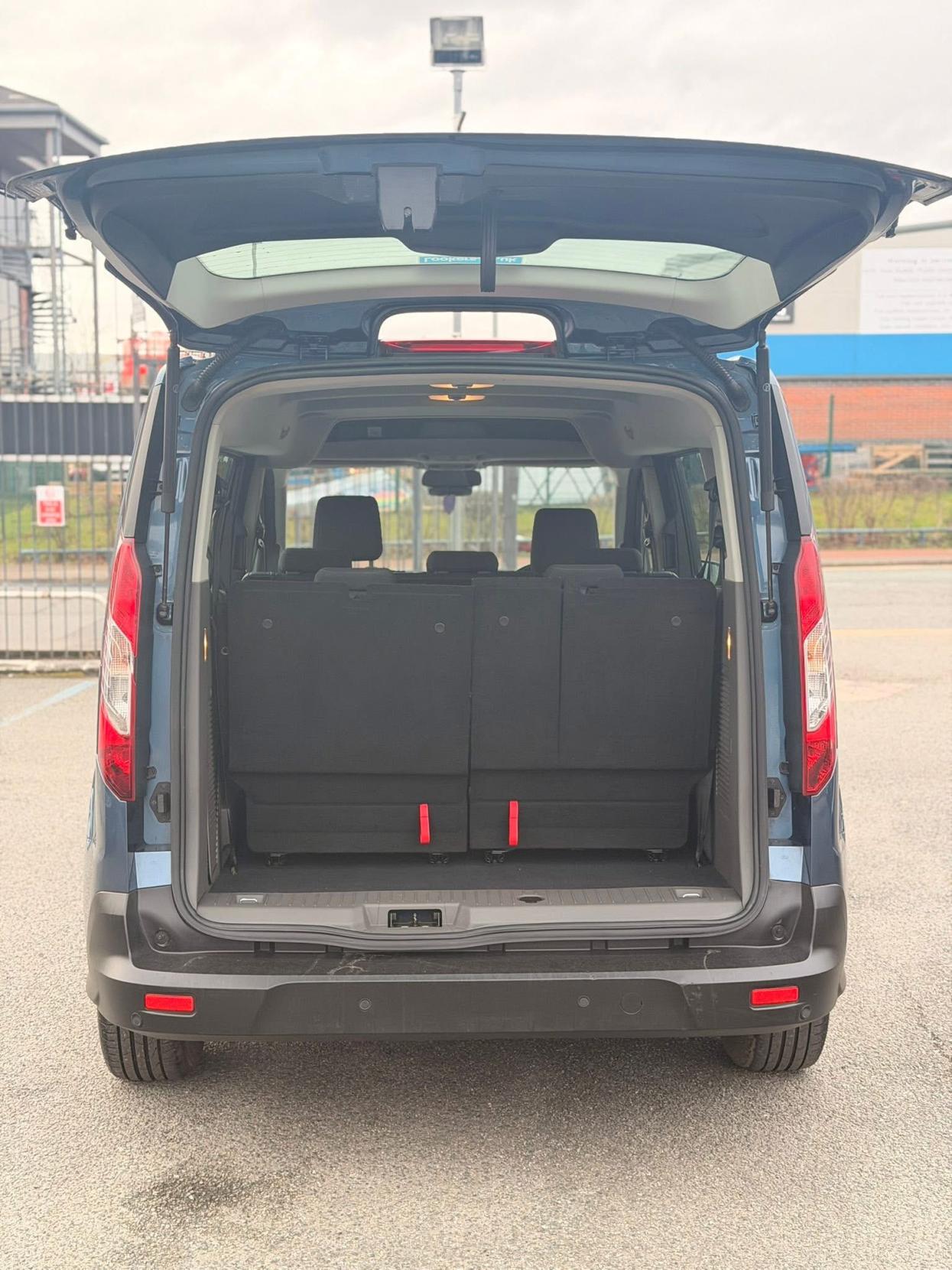 Ford Grand Tourneo Connect 1.5 EcoBlue Zetec MPV 5dr Diesel Manual Euro 6 (s/s) (120 ps)