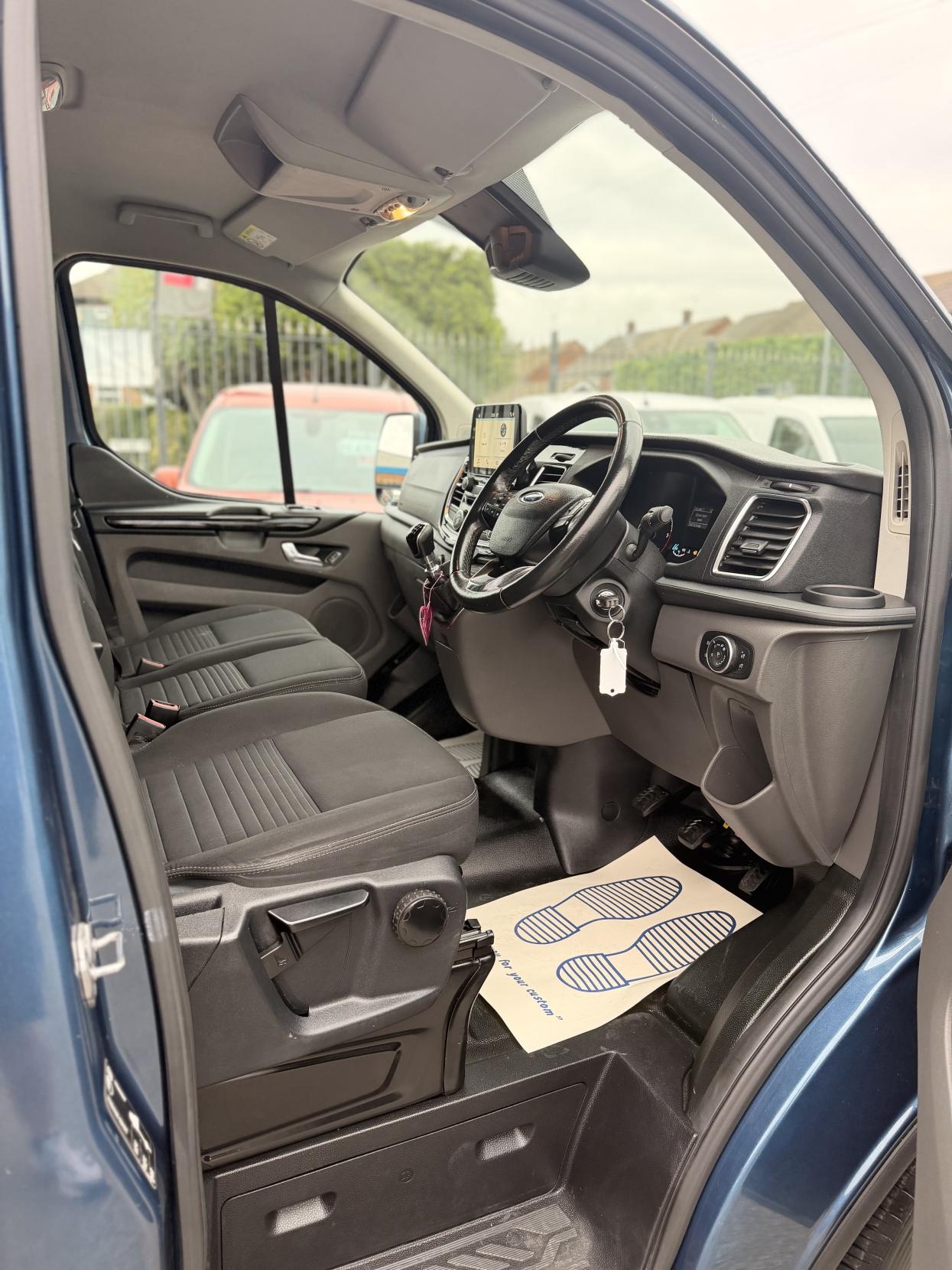 Ford Transit Custom 2.0 300 EcoBlue Limited Panel Van 5dr Diesel Manual L2 H1 Euro 6 (130 ps)