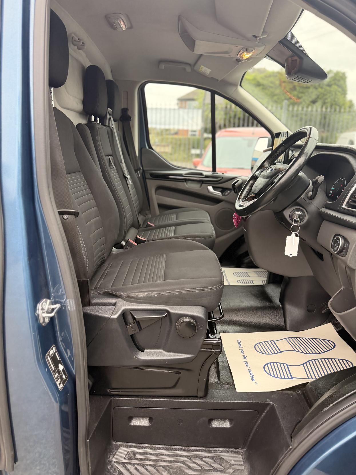 Ford Transit Custom 2.0 300 EcoBlue Limited Panel Van 5dr Diesel Manual L2 H1 Euro 6 (130 ps)