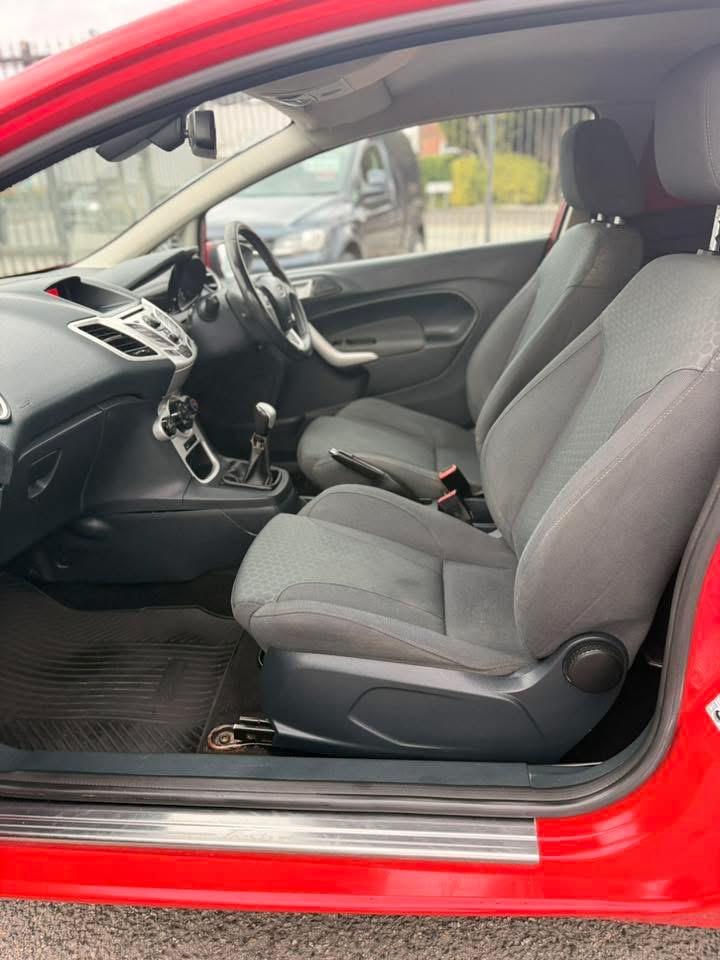 Ford Fiesta Van 1.6 TDCi Sport Panel Van 3dr Diesel Manual (110 g/km, 94 bhp)