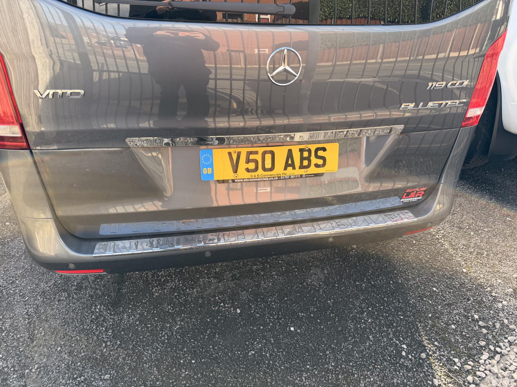 Mercedes-Benz Vito 2.1 119 CDI BlueTEC SELECT Tourer Double Cab 5dr Diesel G-Tronic+ RWD L3 Euro 6 (s/s) (XLWB) (190 ps)