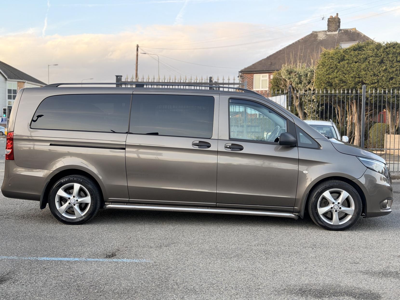 Mercedes-Benz Vito 2.1 119 CDI BlueTEC SELECT Tourer Double Cab 5dr Diesel G-Tronic+ RWD L3 Euro 6 (s/s) (XLWB) (190 ps)
