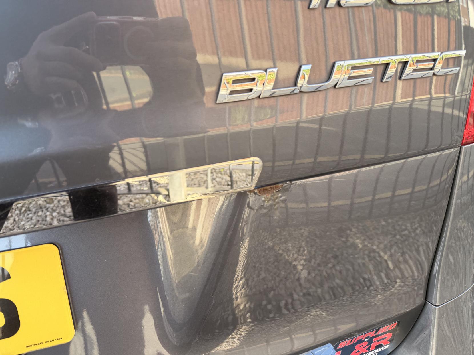 Mercedes-Benz Vito 2.1 119 CDI BlueTEC SELECT Tourer Double Cab 5dr Diesel G-Tronic+ RWD L3 Euro 6 (s/s) (XLWB) (190 ps)