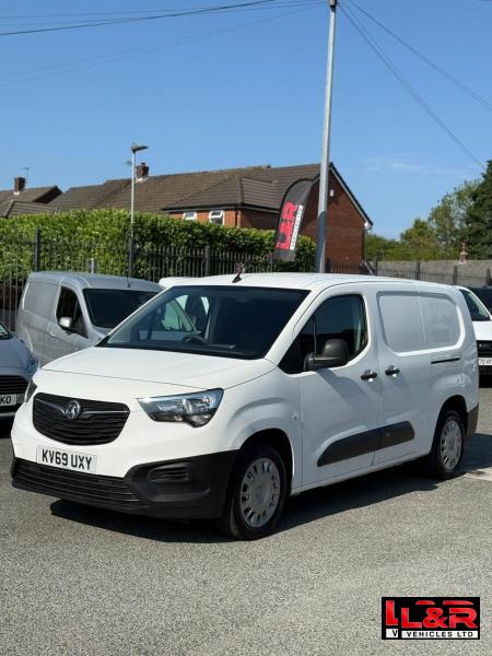 Vauxhall Combo 1.6 Turbo D 2300 Edition Panel Van 6dr Diesel Manual L2 H1 Euro 6 (s/s) (100 ps)